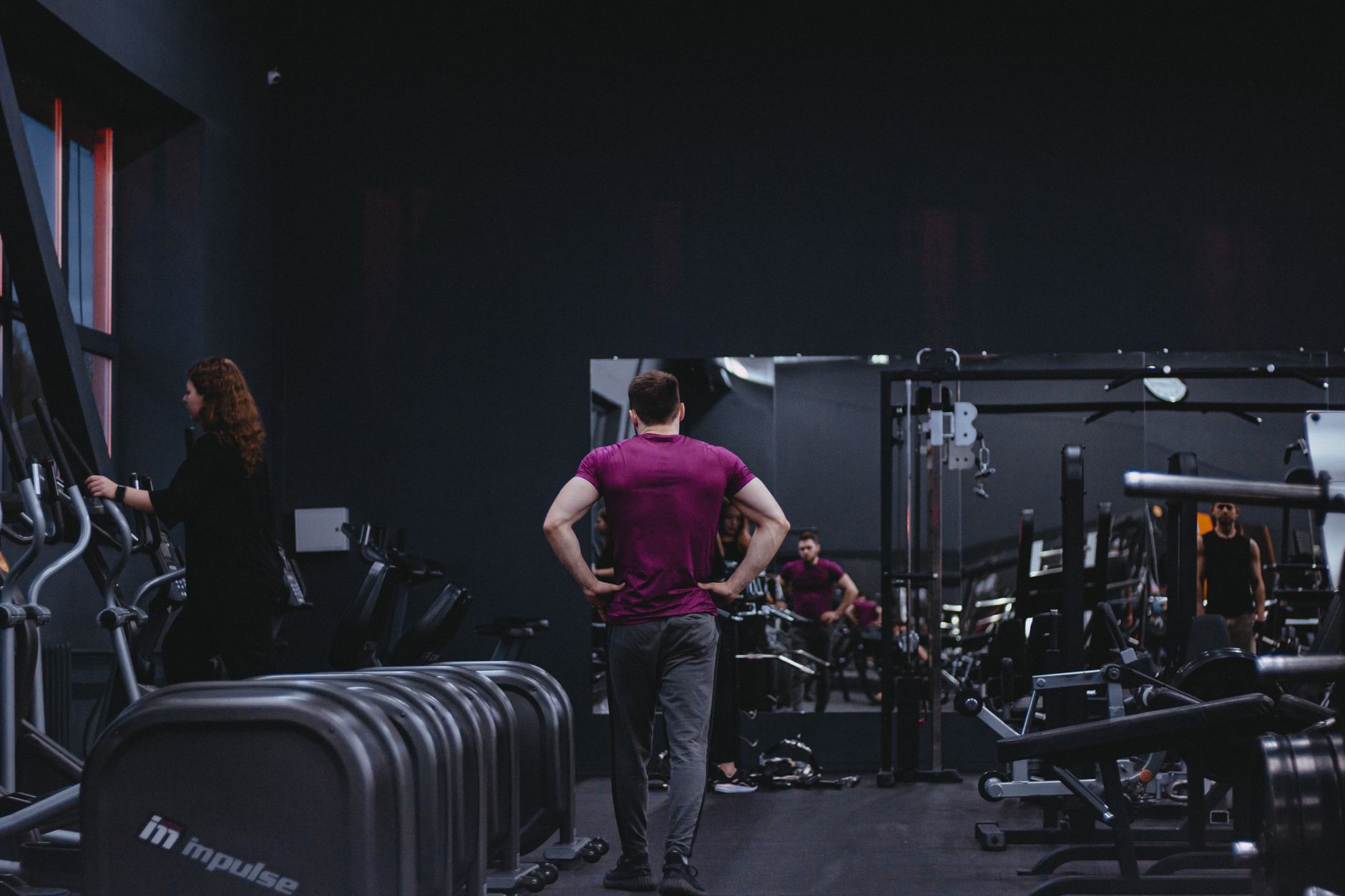 Training floor seen from behind a coach